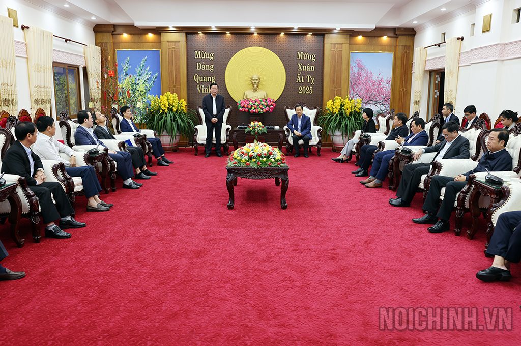 Toàn cảnh buổi làm việc                                                                                        