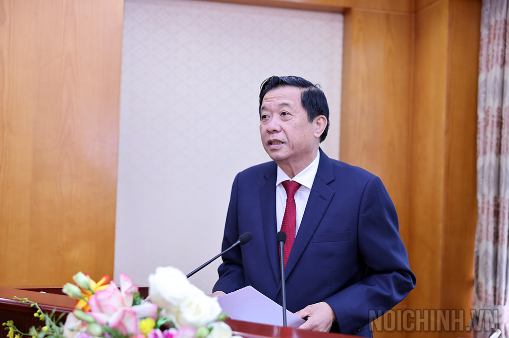 Đồng chí Bùi Văn Nghiêm, Ủy viên Trung ương Đảng, Phó Trưởng Ban Nội chính Trung ương phát biểu tại Đại hội