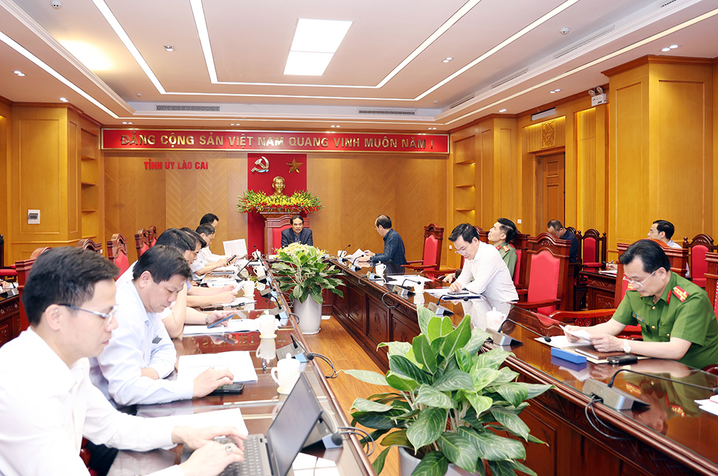 Quang cảnh Phiên họp