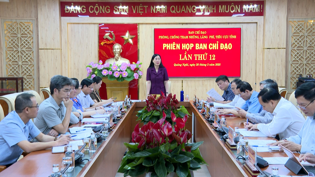 Toàn cảnh Phiên họp