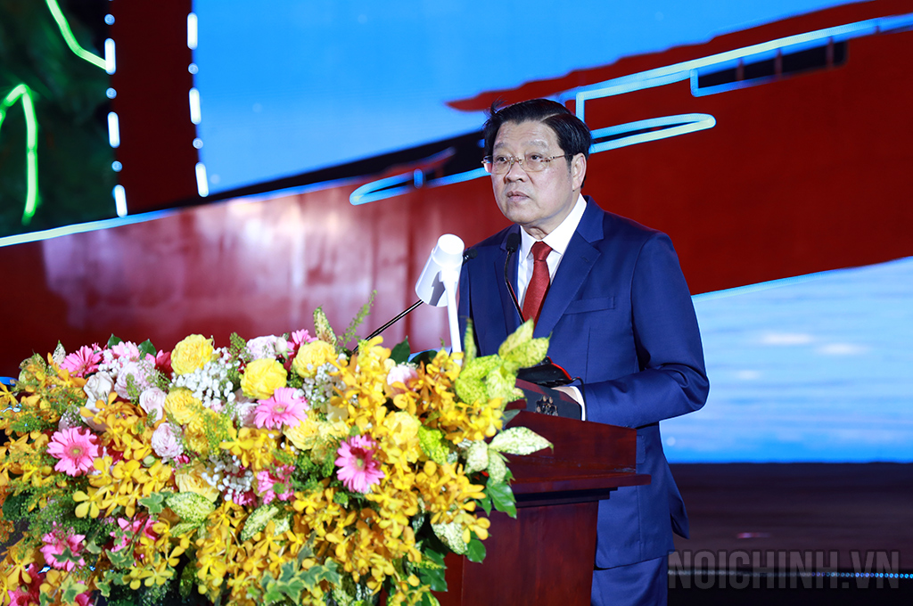 Đồng chí Phan Đình Trạc, Ủy viên Bộ Chính trị, Bí thư Trung ương Đảng, Trưởng Ban Nội chính Trung ương phát biểu tại buổi Lễ