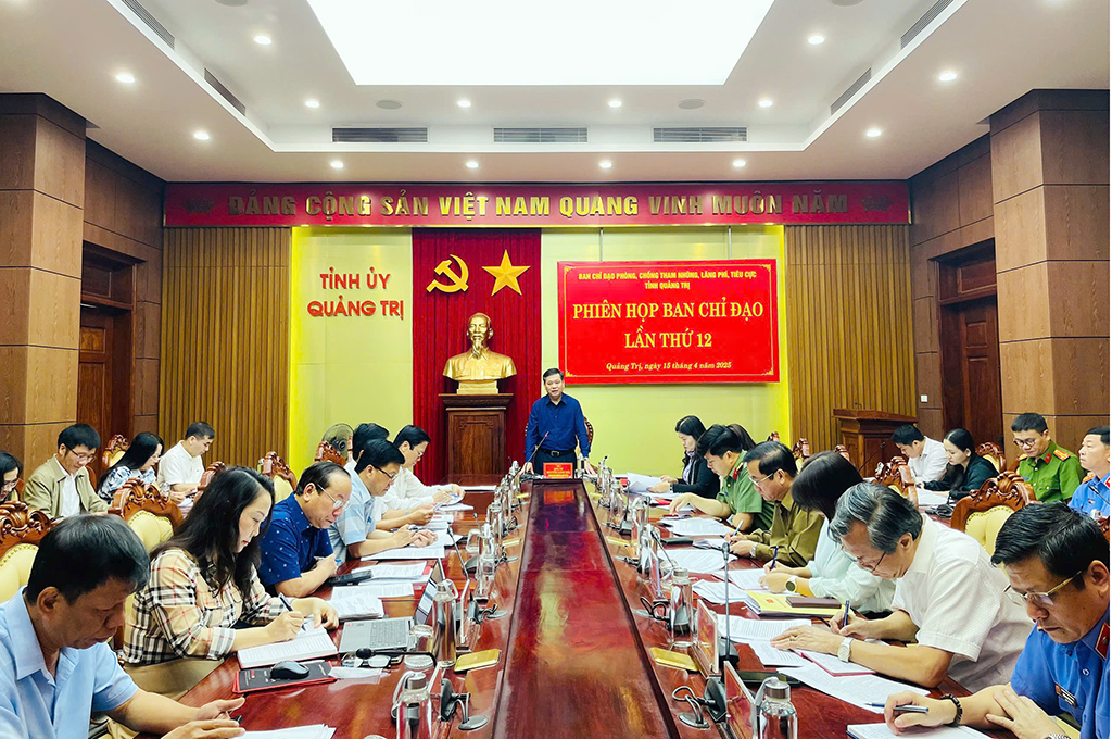 Quang cảnh Phiên họp