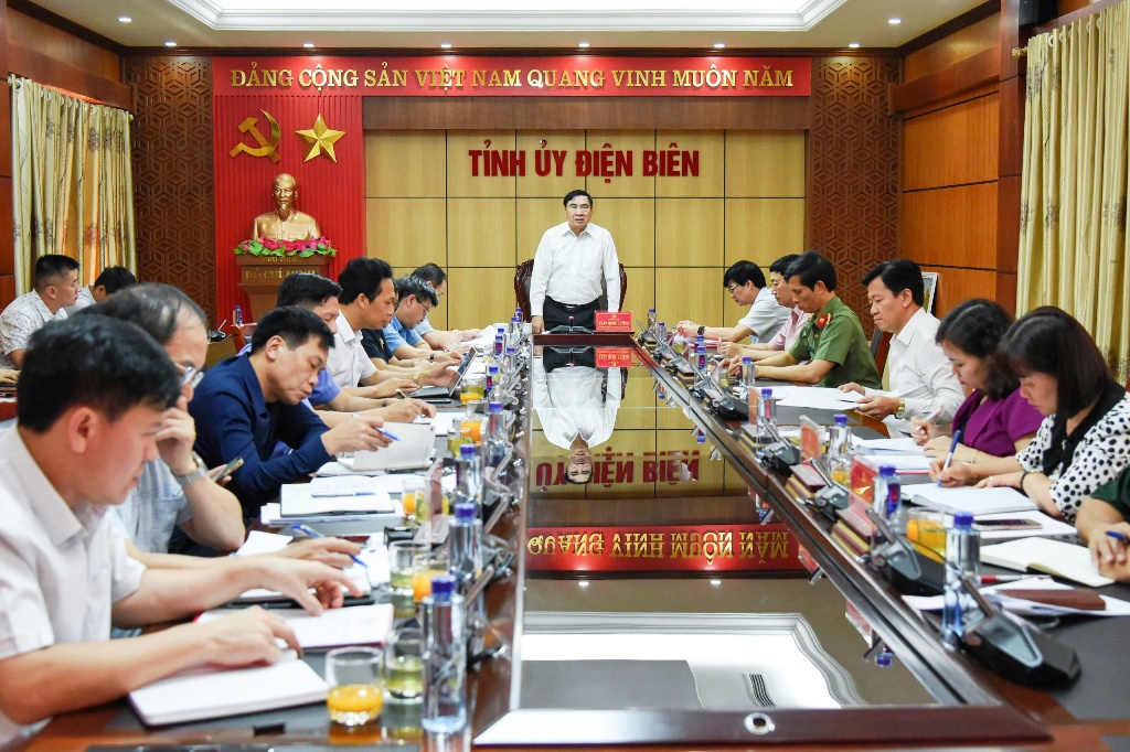 Đồng chí Trần Quốc Cường, Ủy viên Trung ương Đảng, Bí Thư Tỉnh ủy, Trưởng Ban Chỉ đạo phòng, chống tham nhũng, lãng phí, tiêu cực tỉnh Điện Biên phát biểu