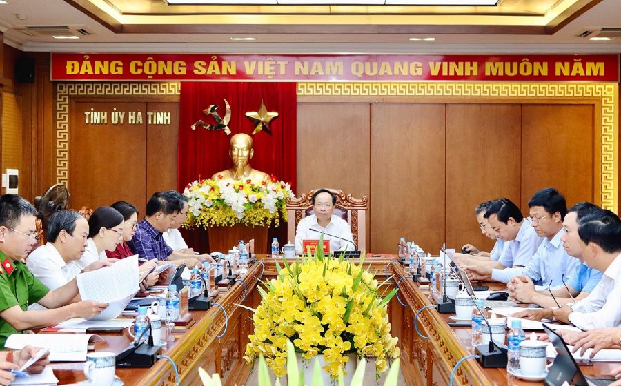 Toàn cảnh Phiên họp