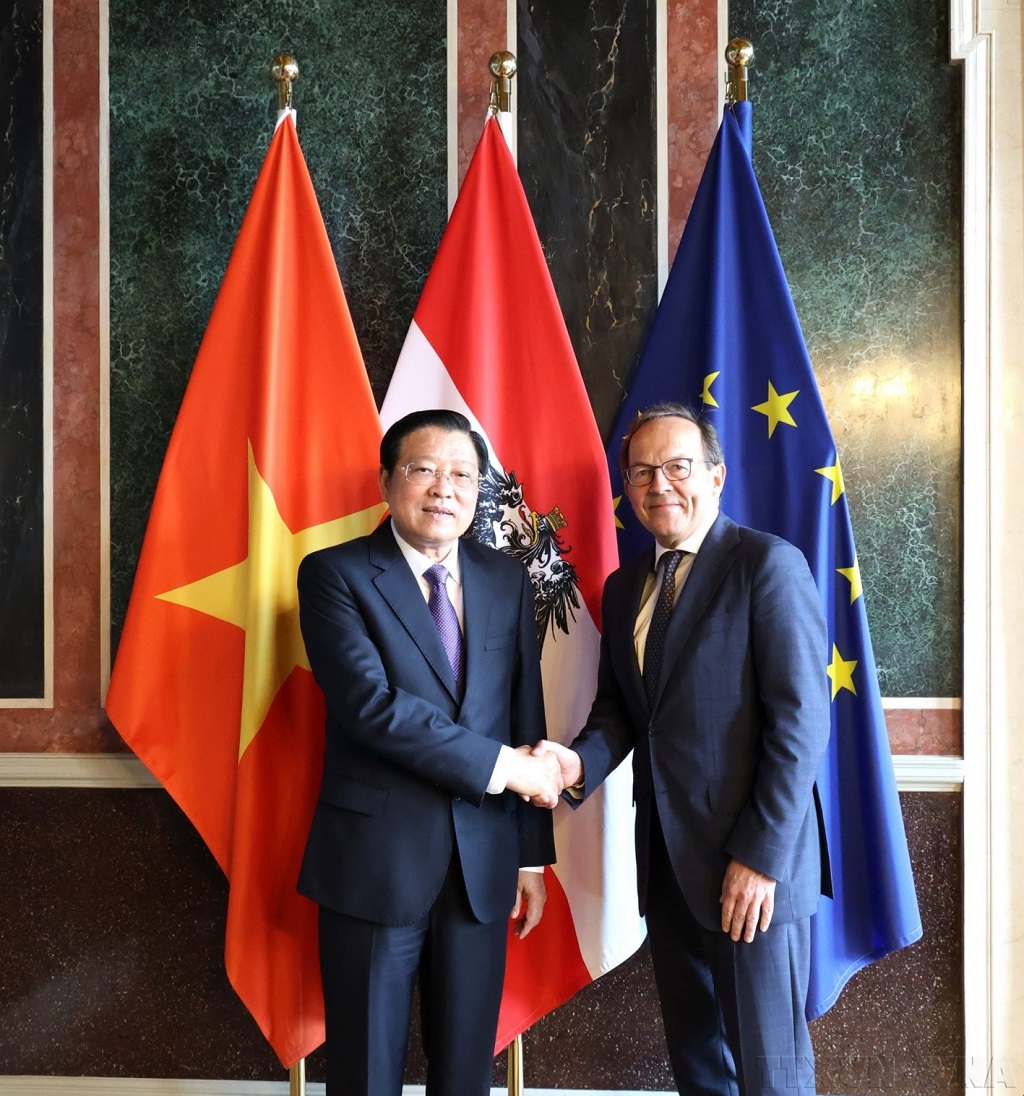 Đồng chí Phan Đình Trạc, Ủy viên Bộ Chính trị, Bí thư Trung ương Đảng, Trưởng Ban Nội chính Trung ương Phó Chủ tịch Hội đồng Quốc gia Áo, Peter Haubner