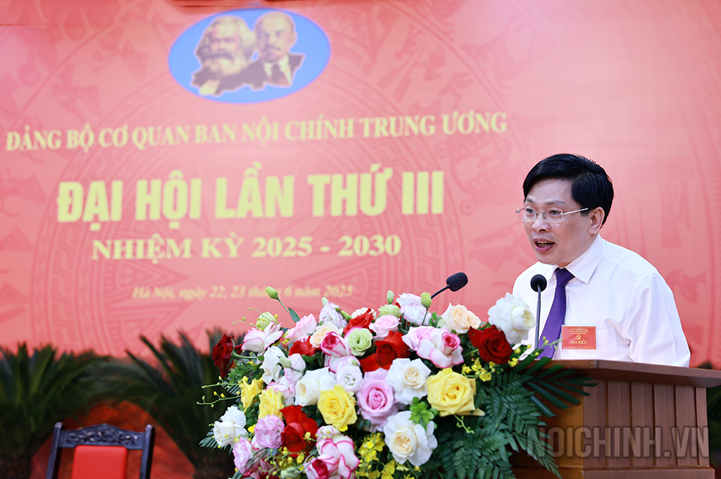 Đồng chí Đặng Văn Dũng, Phó Trưởng Ban, Bí thư Đang ủy cơ quan Ban Nội chính Trung ương phát biểu bế mạc Đại hội