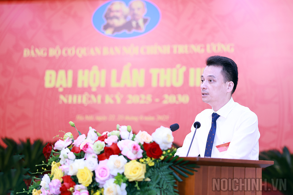 Đồng chí Vũ Việt Phương, Phó Vụ trưởng, Phó Bí thư Chi bộ Vụ Theo dõi công tác phòng, chống tham nhũng, lãng phí, tiêu cực