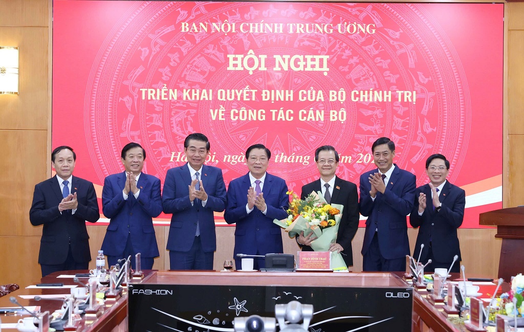 Lãnh đạo Ban Nội chính Trung ương chúc mừng đồng chí Lê Hồng Quang