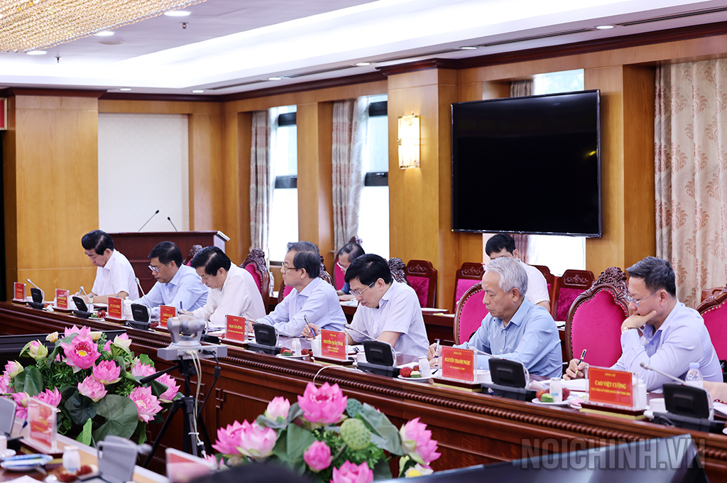 Các đại biểu dự Hội nghị