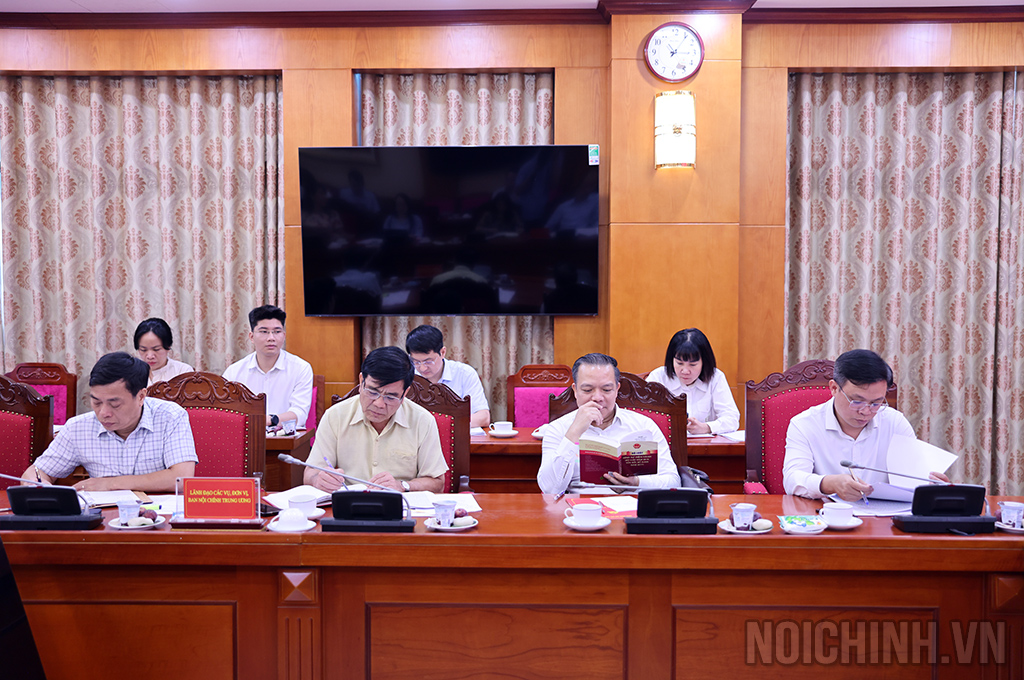 Đại diện các vụ, đơn vị thuộc Ban Nội chính Trung ương tham dự Cuộc họp