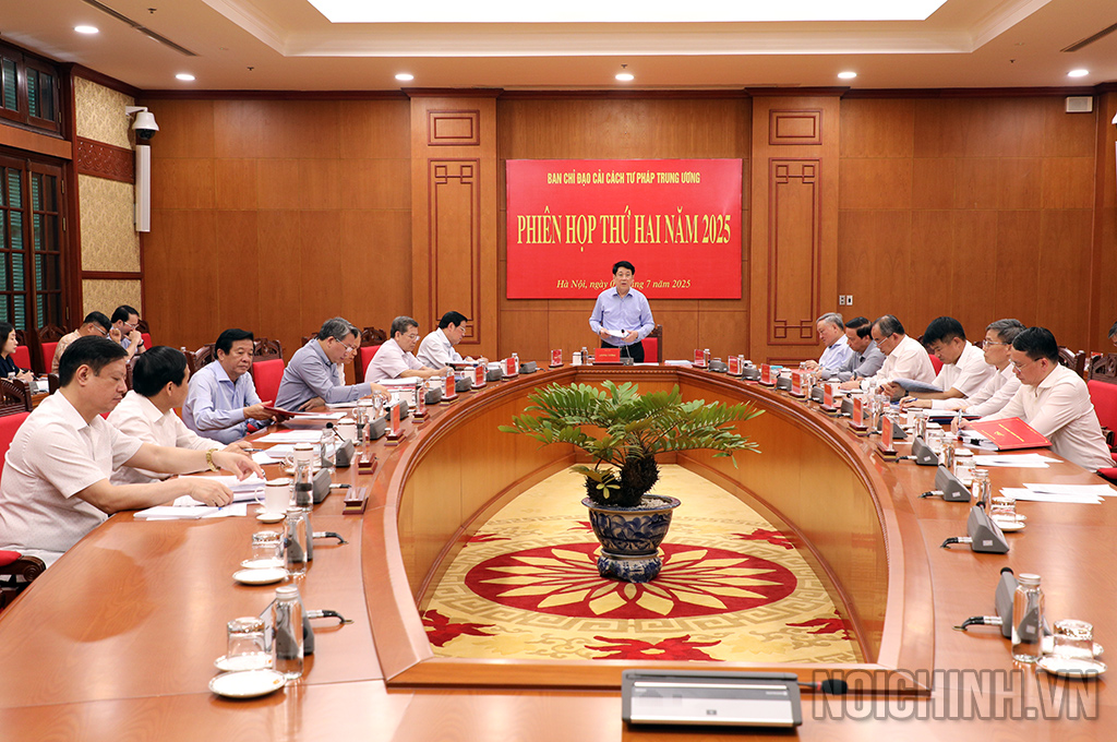 Quang cảnh Phiên họp