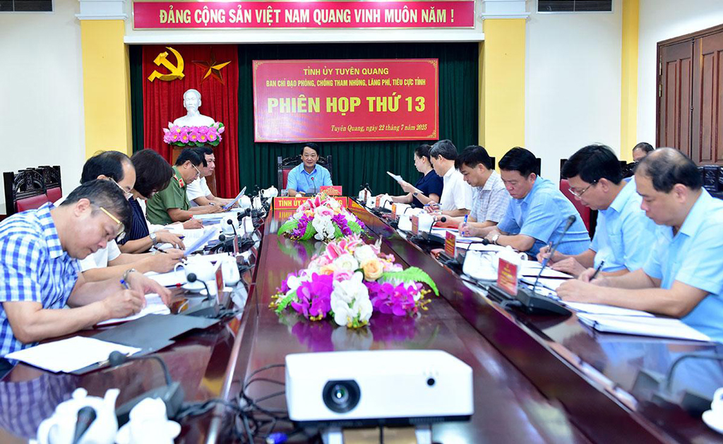 Toàn cảnh Phiên họp