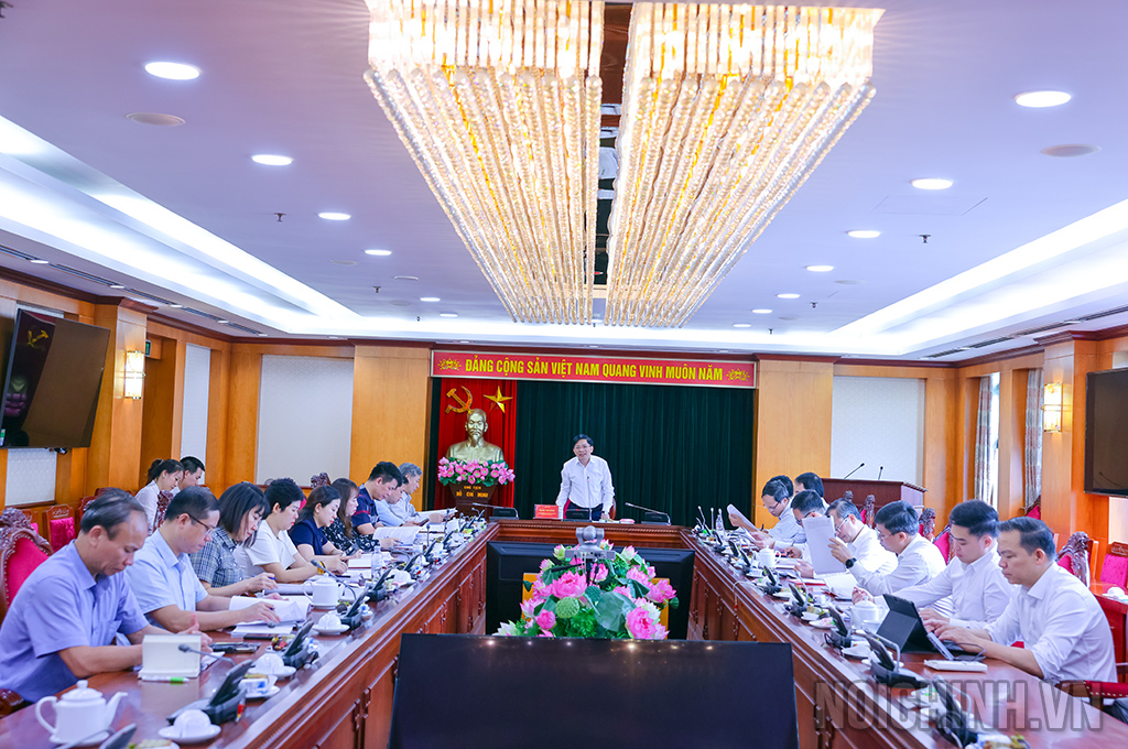  Đảng bộ Ban Nội chính Trung ương phổ biến, quán triệt Chỉ thị đến các chi bộ trực thuộc và cán bộ, đảng viên toàn cơ quan