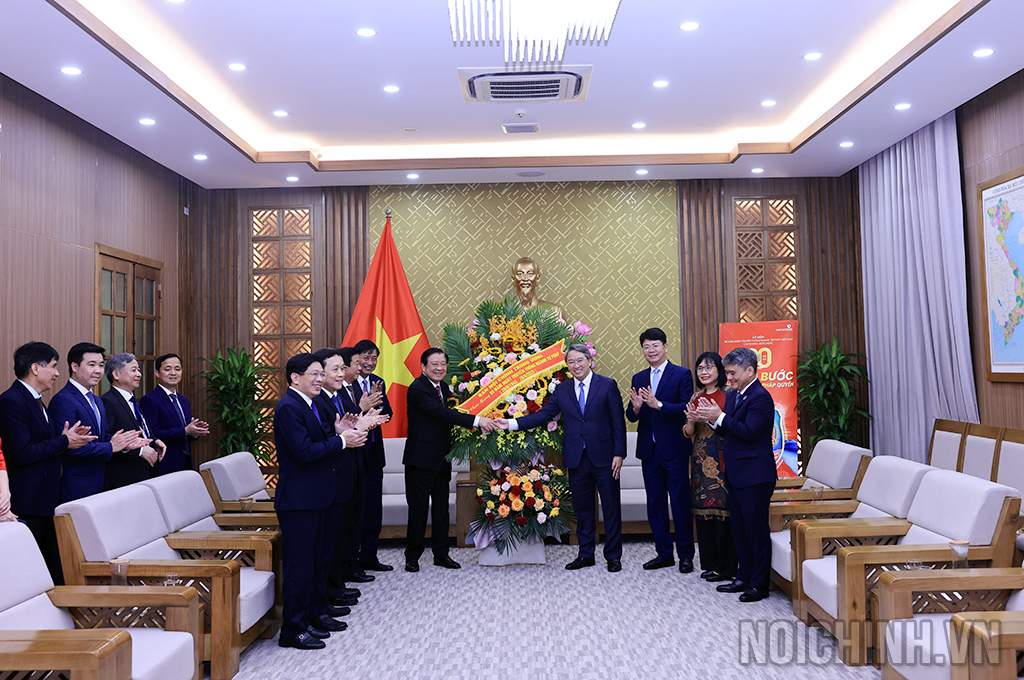 Lãnh đạo Ban Nội chính Trung ương chúc mừng Bộ Tư pháp