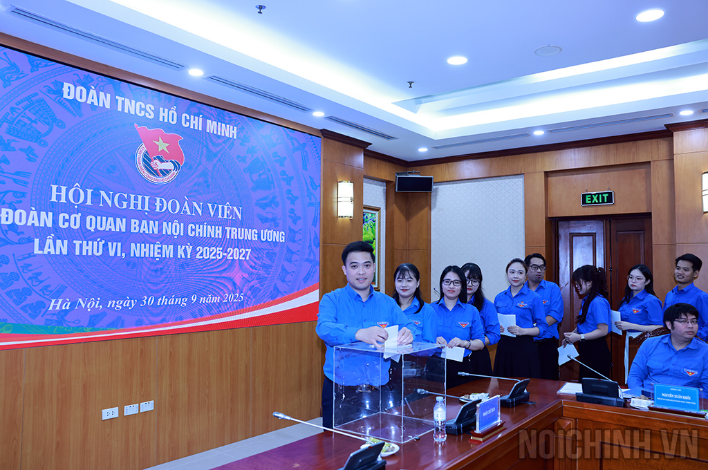 Đoàn viên Chi đoàn cơ quan Ban Nội chính Trung ương bầu đại biểu dự Đại hội Đoàn các cơ quan Đảng Trung ương lần thứ Nhất, nhiệm kỳ 2025-2030