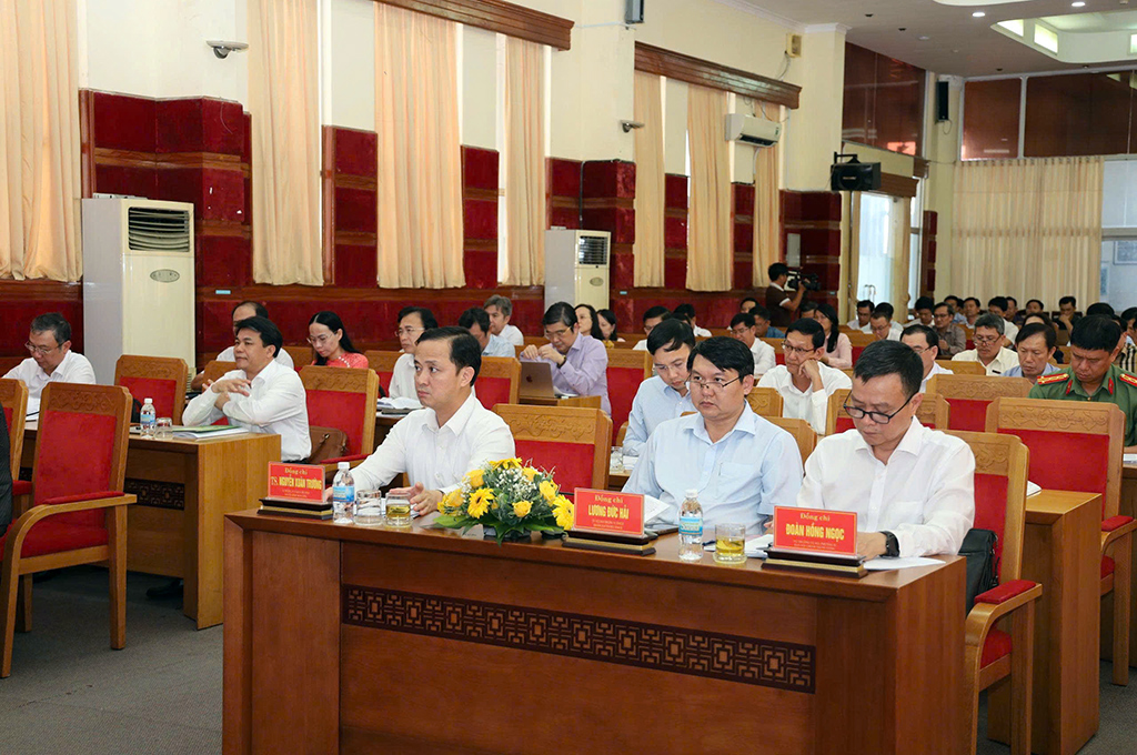 Các đại biểu dự Hội thảo