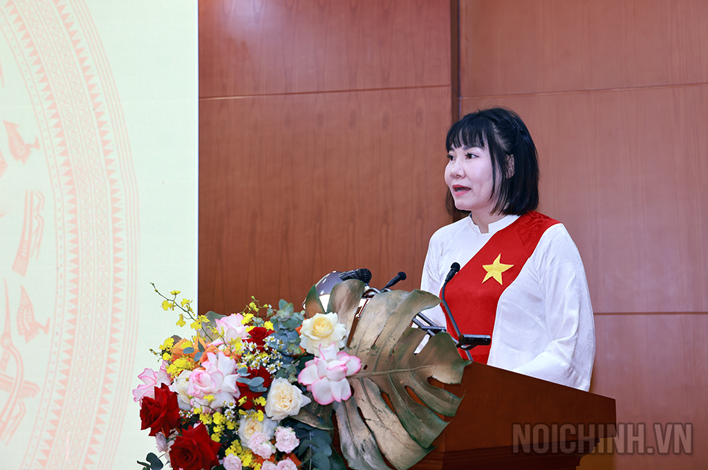 Đồng chí Bùi Thị Thu Huyền, Phó Chánh Văn phòng Ban