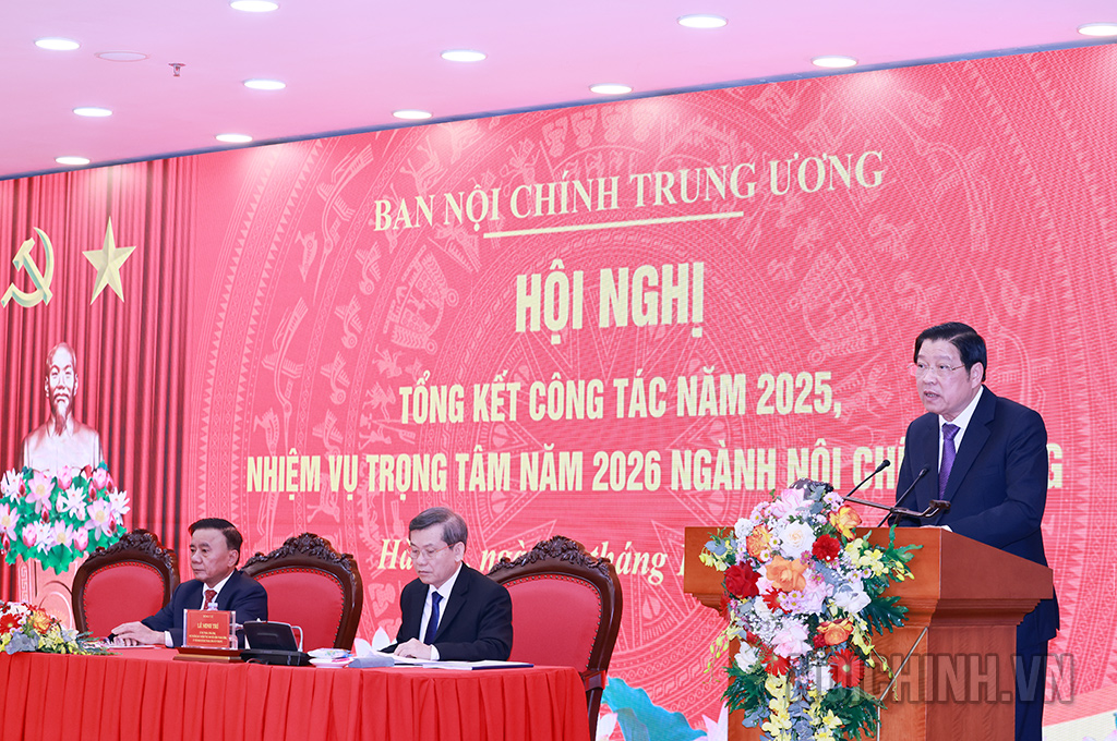Đồng chí Phan Đình Trạc, Ủy viên Bộ Chính trị, Bí thư Trung ương Đảng, Trưởng Ban Nội chính Trung ương phát biểu 