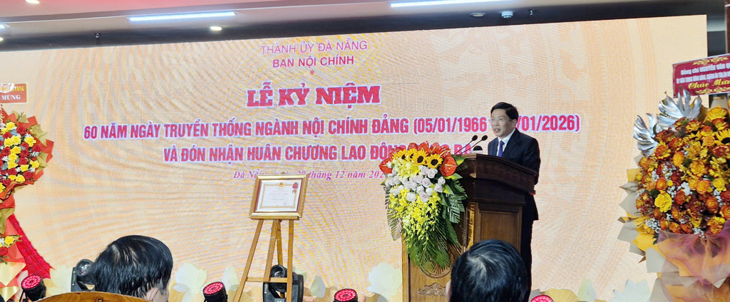 Đồng chí Đặng Văn Dũng, Phó trưởng Ban Nội chính Trung ương phát biểu tại Lễ kỷ niệm