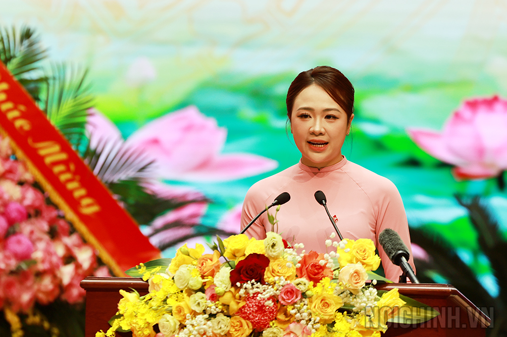 Đồng chí Nguyễn Thị Minh Châu thay mặt thế hệ trẻ phát biểu tại Lễ kỷ niệm