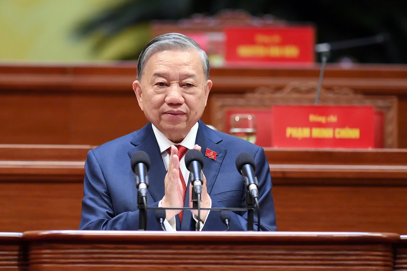 Đồng chí Tổng Bí thư Tô Lâm thay mặt Ban Chấp hành Trung ương Đảng khóa XIV phát biểu tại phiên bế mạc Đại hội đại biểu toàn quốc lần thứ XIV của Đảng Cộng sản Việt Nam