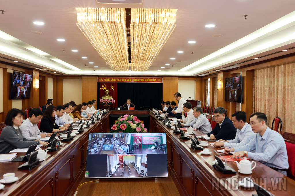 Quang cảnh Cuộc họp