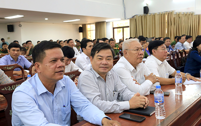 Các đại biểu tham dự Hội nghị