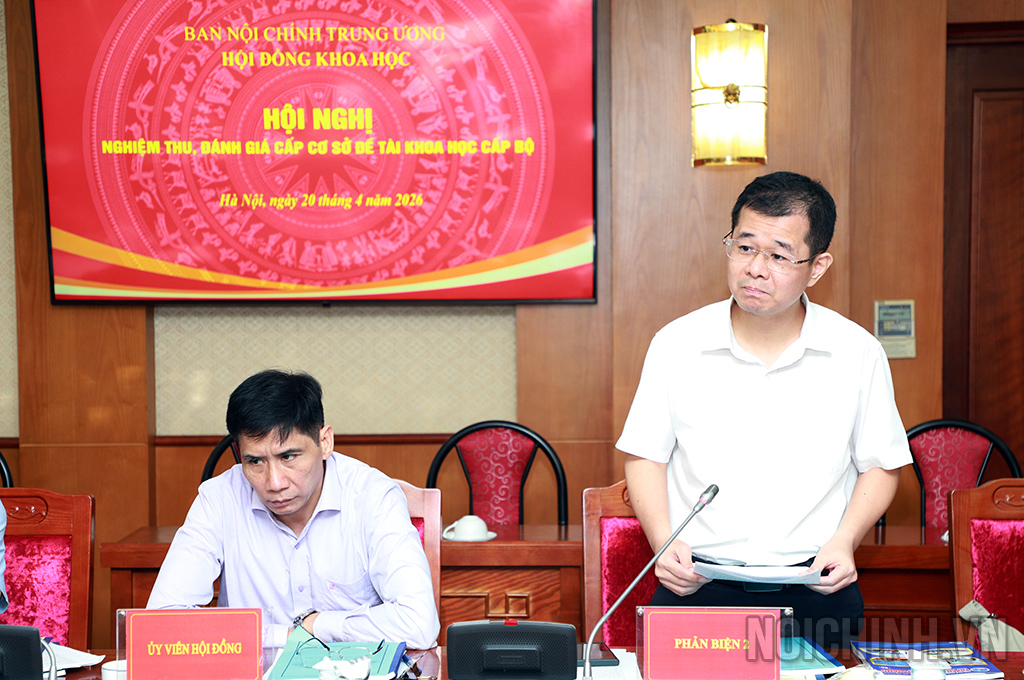 TS. Nguyễn Hà Thanh, Phó Vụ trưởng Vụ Pháp luật, Ban Nội chính Trung ương, Phản biện 2 phát biểu