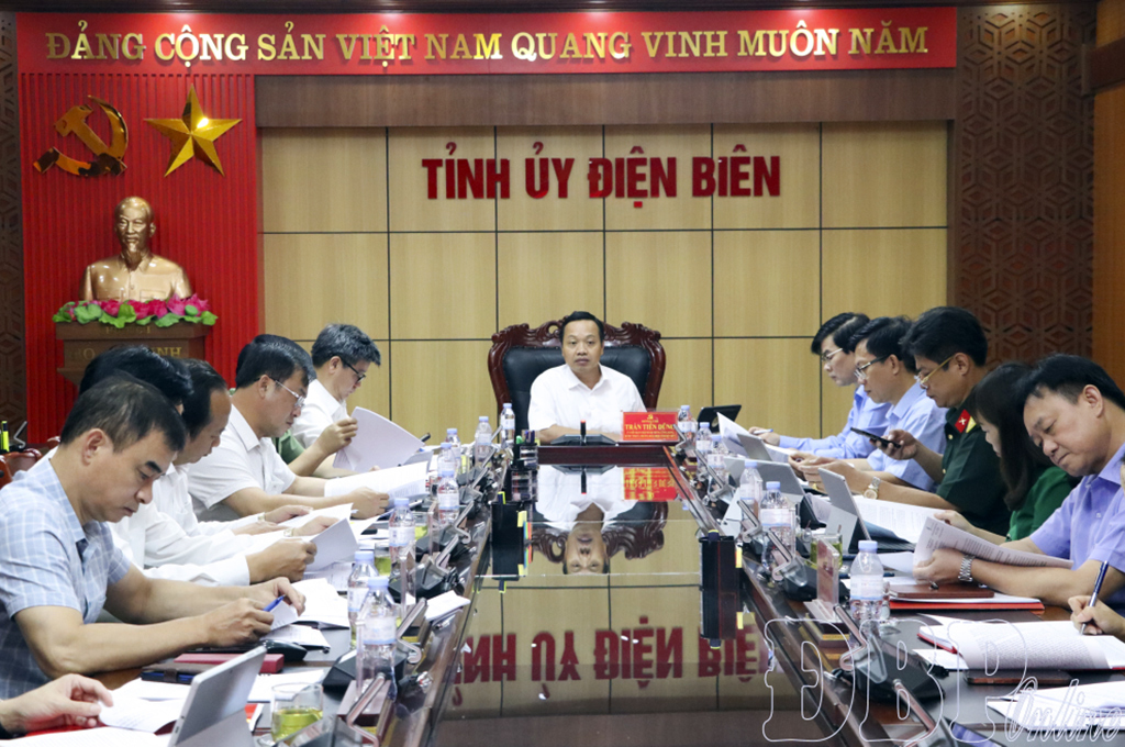Toàn cảnh Phiên họp