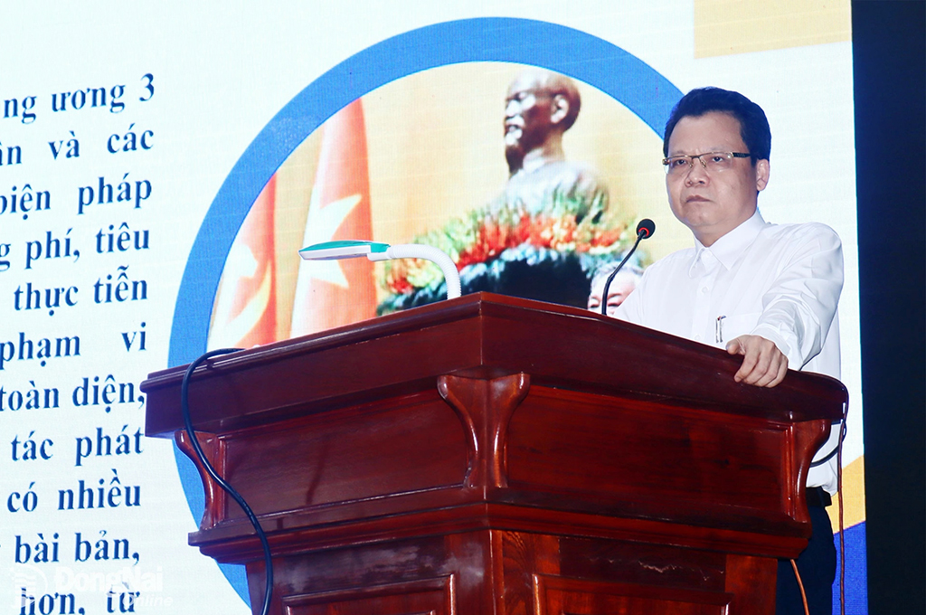 Đồng chí Trịnh Thăng Quyết, Phó Vụ trưởng Vụ Địa phương III, Ban Nội chính Trung ương quán triệt Chuyên đề tại Hội nghị