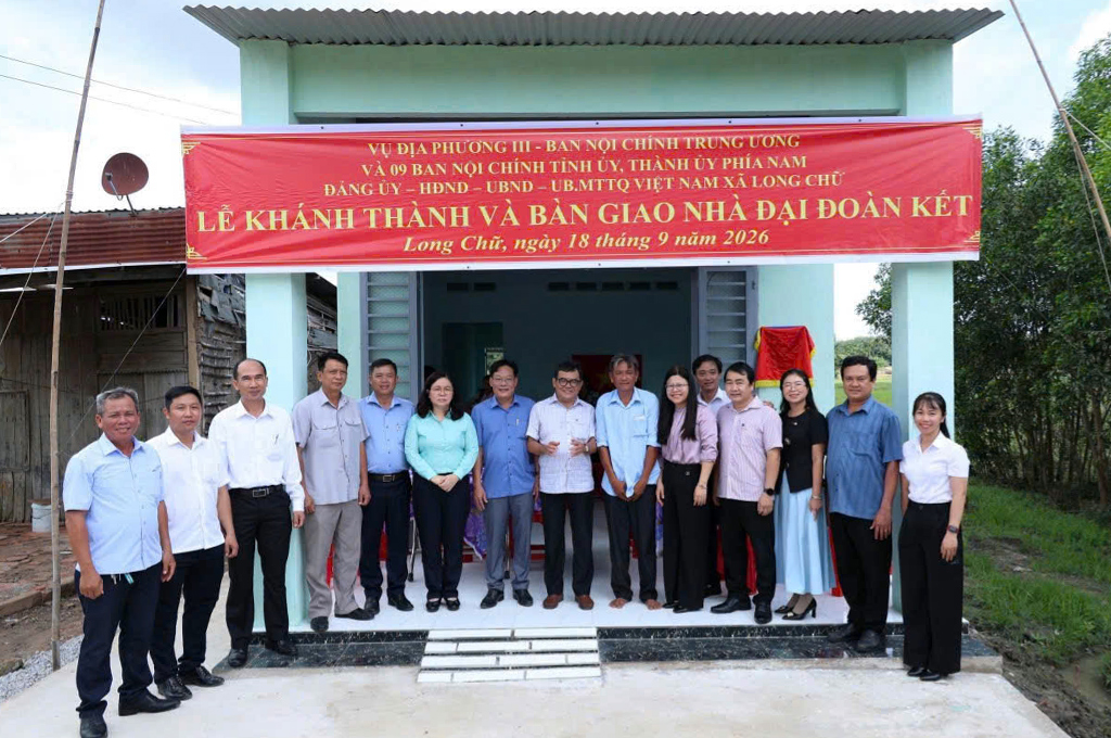 Các đại biểu dự buổi Lễ
