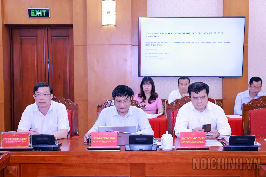 Các đại biểu tham dự Hội thảo